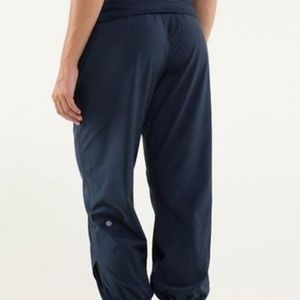 Lululemon Om Pant, Hero Blue, Size 8